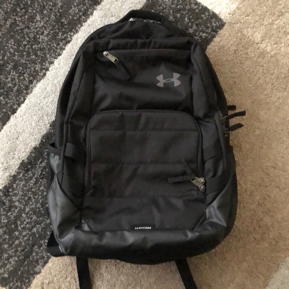 UNDER ARMOUR backpack